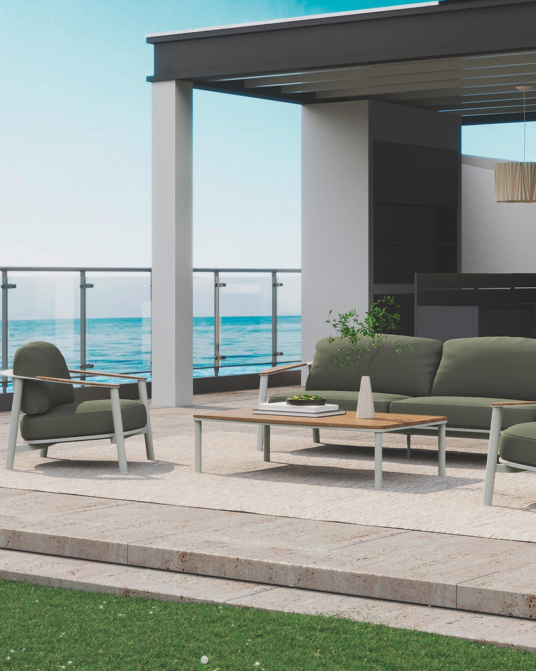 Royal Garden Kemo Lounge Sofa Set in green.